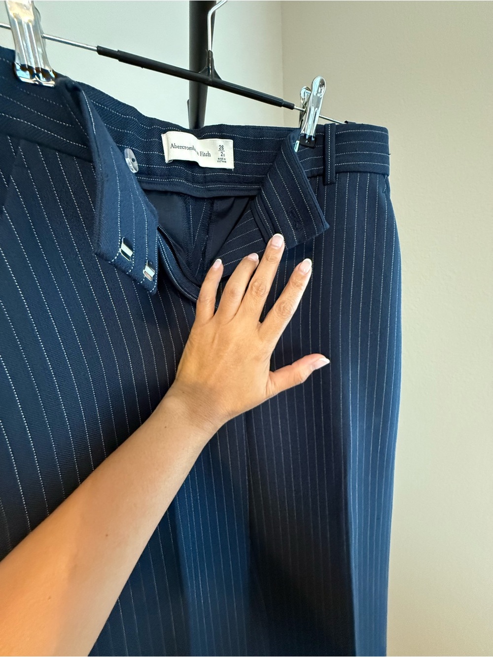 Abercrombie & Fitch Navy Pinstripe Vest and Wide-Leg Trousers - Picture 6 of 13